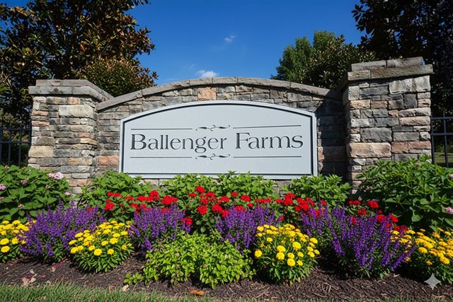 1351 Creekside Dr, Nolensville, TN 37135