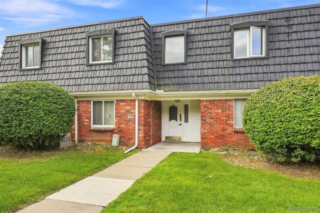 1836 Colonial Village Way, Waterford Charter Township, MI 48328