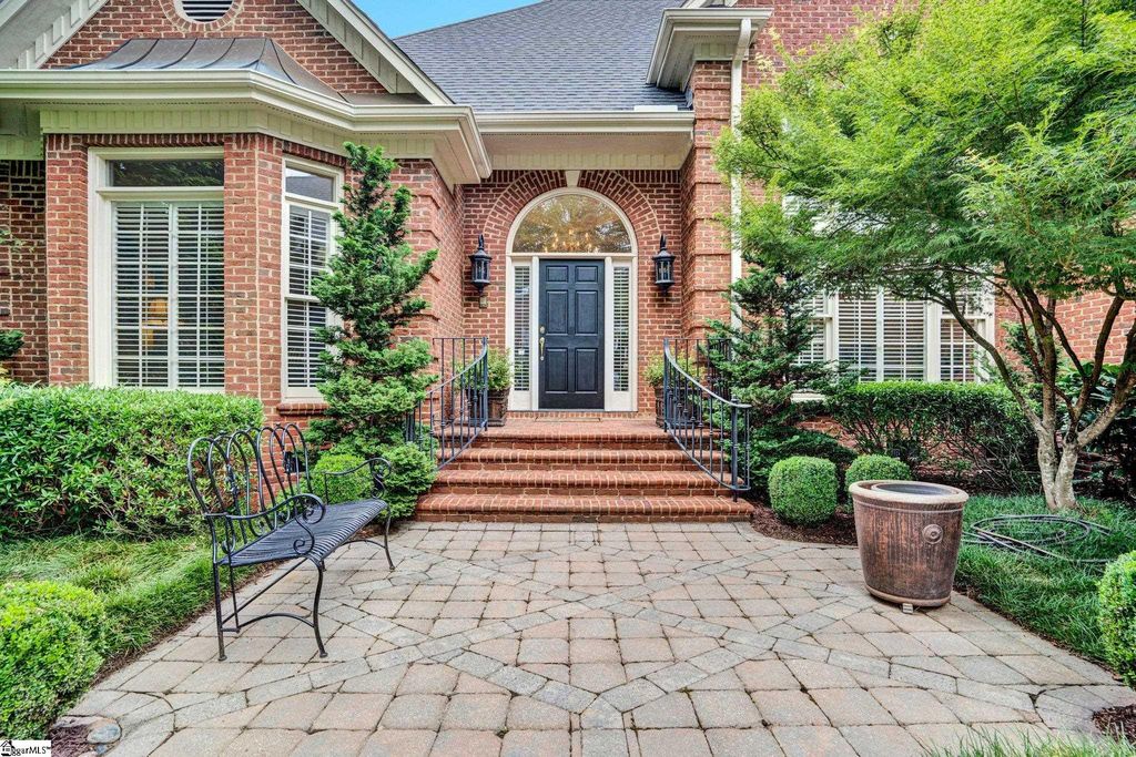 9 Latour Way, Greer, SC 29650