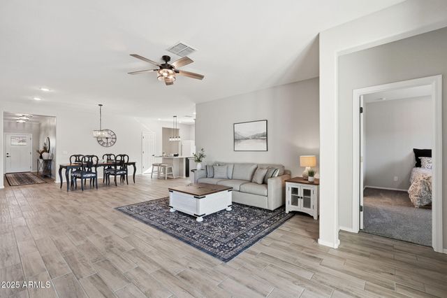 3017 N MAJESTIC Court, Casa Grande, AZ 85122