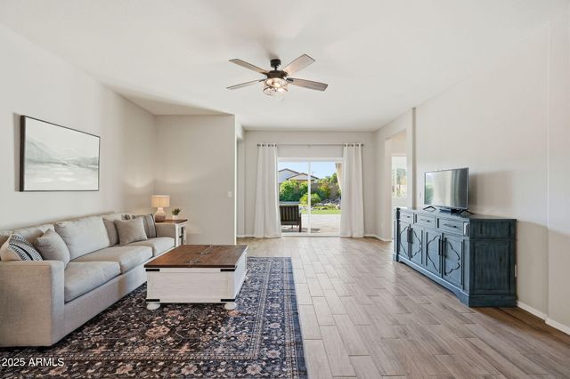 3017 N MAJESTIC Court, Casa Grande, AZ 85122