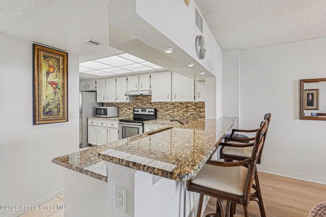 1860 N Atlantic Avenue 204, Cocoa Beach, FL 32931