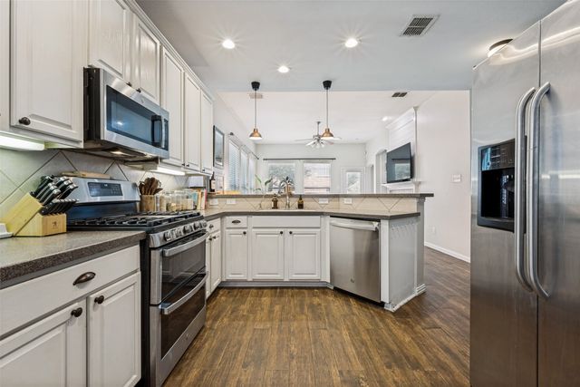 310 Conroe Circle, Argyle, TX 76226