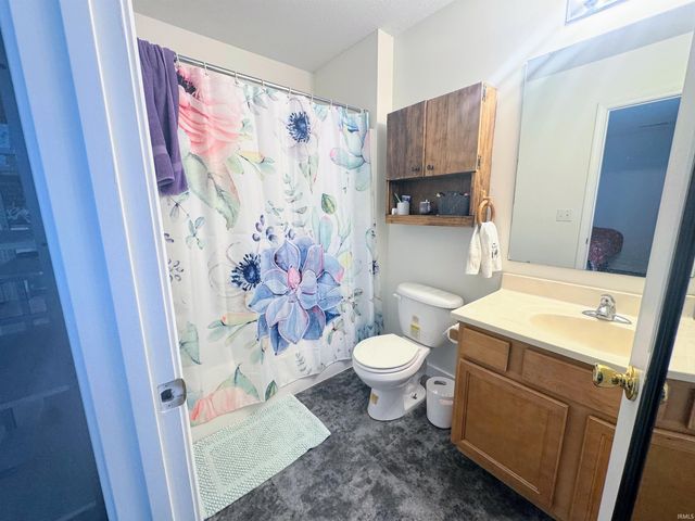 323 W Alton Street, Bicknell, IN 47512