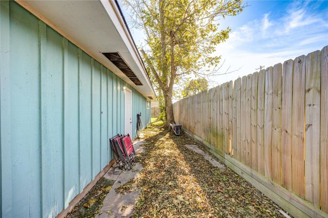 9305 Gettysburg Avenue, Texas City, TX 77591