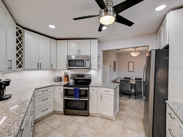 10 STONE MOUNTAIN BOULEVARD, Englewood, FL 34223