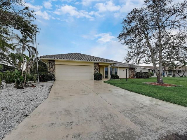 10 STONE MOUNTAIN BOULEVARD, Englewood, FL 34223