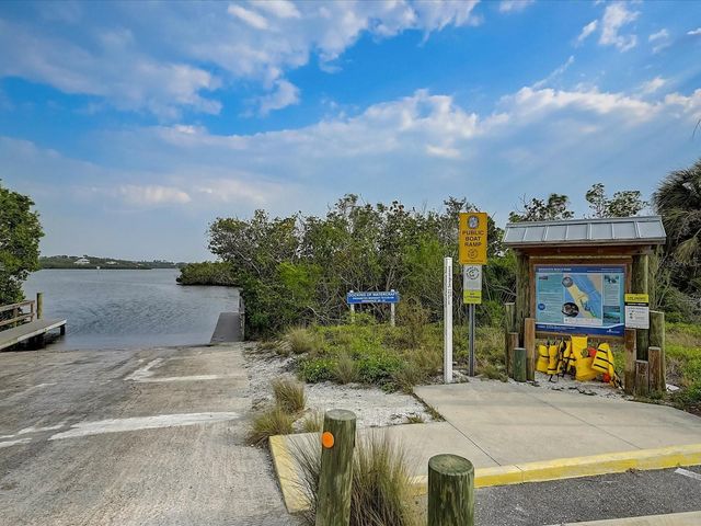 10 STONE MOUNTAIN BOULEVARD, Englewood, FL 34223