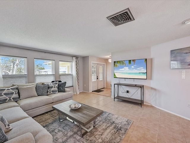 10 STONE MOUNTAIN BOULEVARD, Englewood, FL 34223