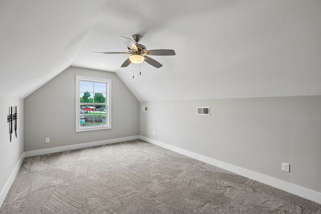 169 Grass Land St, Manchester, TN 37355