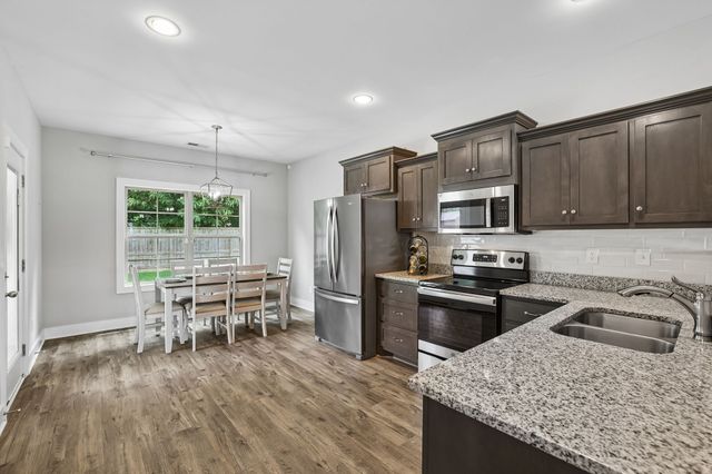 169 Grass Land St, Manchester, TN 37355
