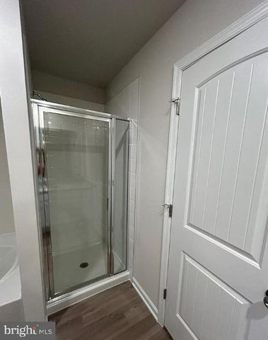 104 CRAMSFORD ST, Falling Waters, WV 25419