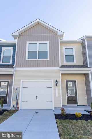 104 CRAMSFORD ST, Falling Waters, WV 25419