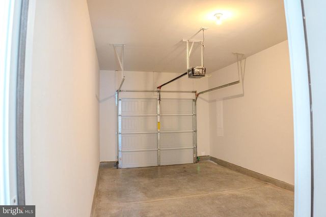 104 CRAMSFORD ST, Falling Waters, WV 25419