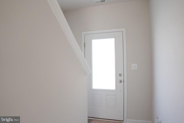 104 CRAMSFORD ST, Falling Waters, WV 25419