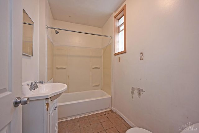 6360 Meis Avenue, Cincinnati, OH 45224