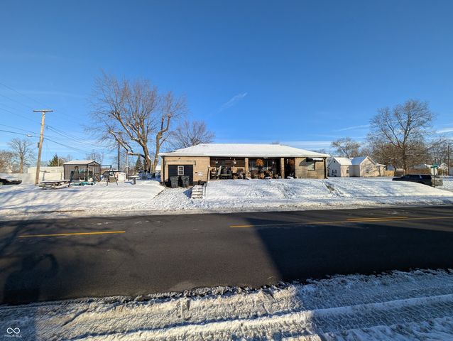 802 W 22nd Street, Anderson, IN 46016