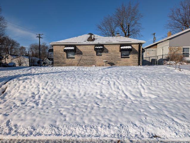 802 W 22nd Street, Anderson, IN 46016