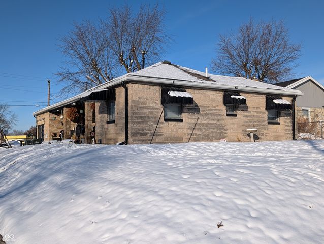 802 W 22nd Street, Anderson, IN 46016