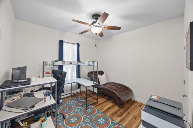 528 St Anthony Dr, Jamestown, TN 38556