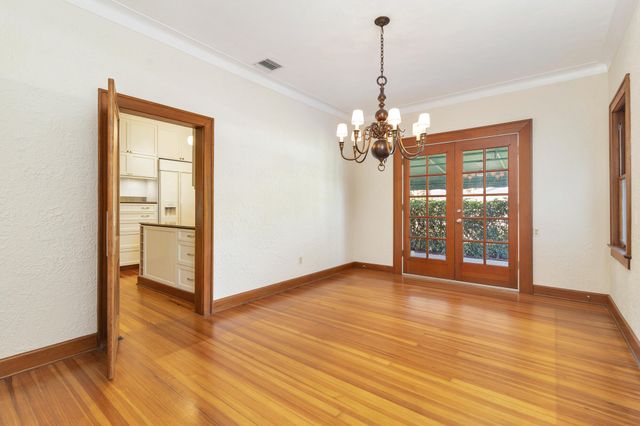 800 Kanuga Drive, West Palm Beach, FL 33401