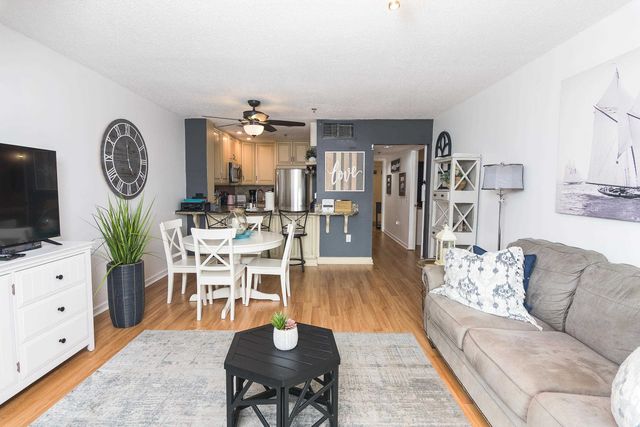410 Melrose Pl Apt 313, Myrtle Beach, SC 29572