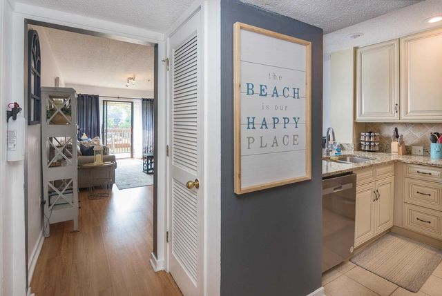 410 Melrose Pl Apt 313, Myrtle Beach, SC 29572