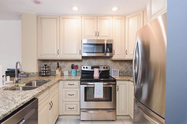 410 Melrose Pl Apt 313, Myrtle Beach, SC 29572