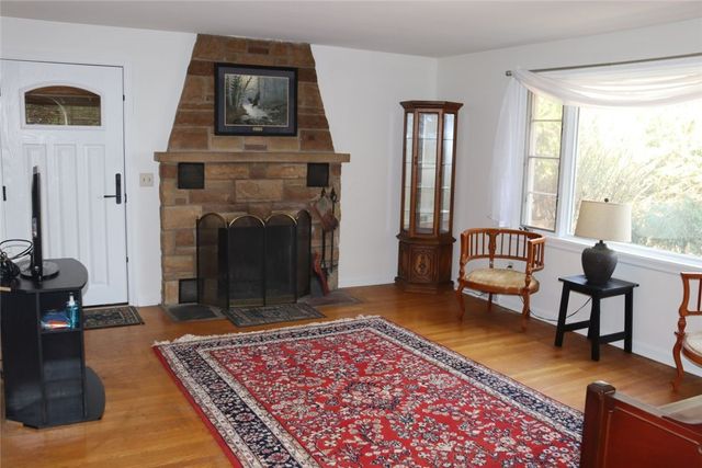 527 Vosburg Road, Webster, NY 14580