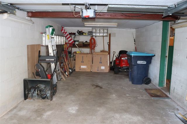 527 Vosburg Road, Webster, NY 14580