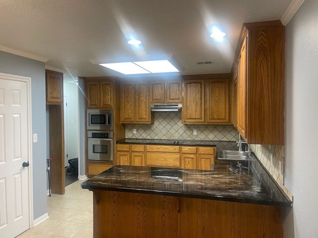 201 Chaparral Drive, Hillsboro, TX 76645