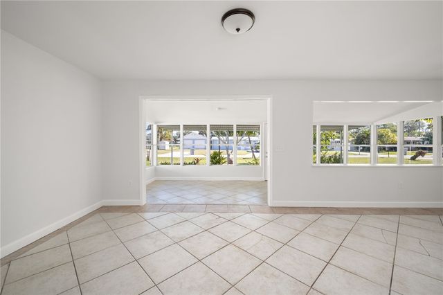 1471 4th Court, Vero Beach, FL 32960