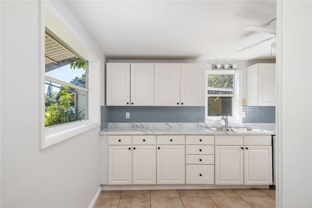 1471 4th Court, Vero Beach, FL 32960