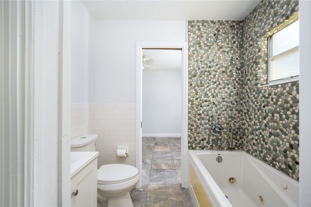 1471 4th Court, Vero Beach, FL 32960