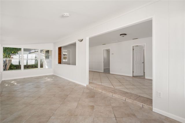 1471 4th Court, Vero Beach, FL 32960