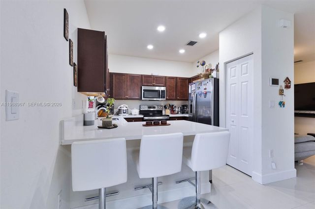 9015 NW 183rd St, Hialeah, FL 33018