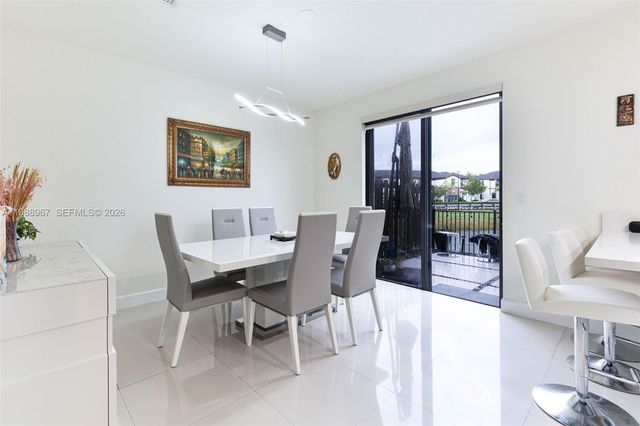 9015 NW 183rd St, Hialeah, FL 33018