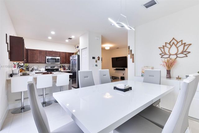 9015 NW 183rd St, Hialeah, FL 33018