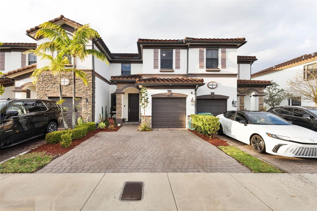 9015 NW 183rd St, Hialeah, FL 33018