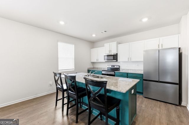 728 Starbuck Parkway, Pendergrass, GA 30567