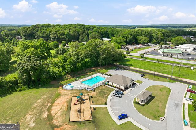 728 Starbuck Parkway, Pendergrass, GA 30567