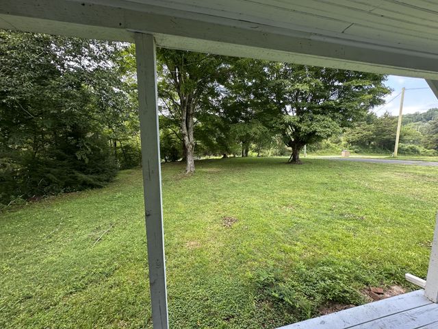 1148 Plum Creek Rd, Sparta, TN 38583