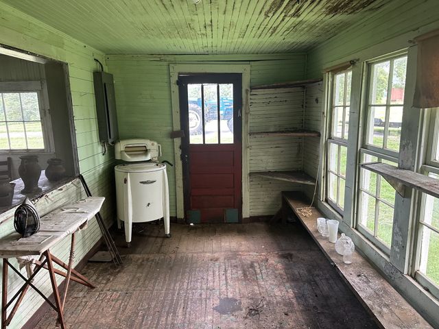 1148 Plum Creek Rd, Sparta, TN 38583