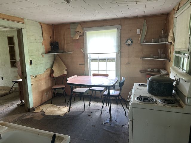 1148 Plum Creek Rd, Sparta, TN 38583