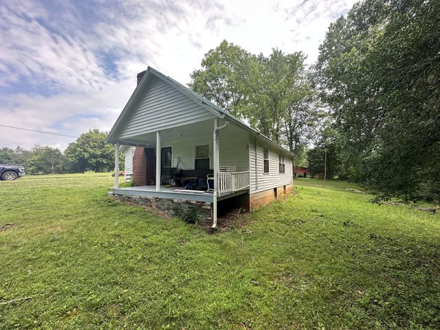 1148 Plum Creek Rd, Sparta, TN 38583