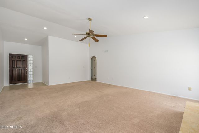 5917 E CLAIRE Drive, Scottsdale, AZ 85254