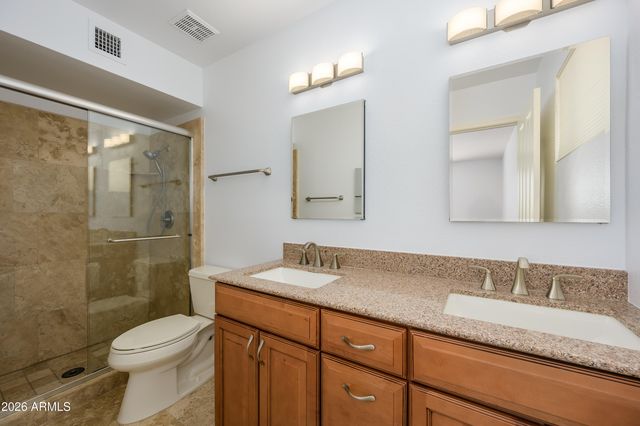 5917 E CLAIRE Drive, Scottsdale, AZ 85254