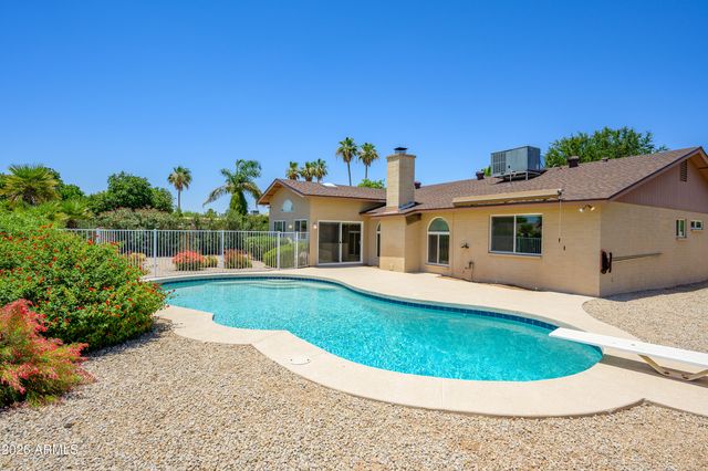 5917 E CLAIRE Drive, Scottsdale, AZ 85254