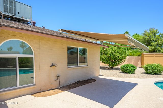 5917 E CLAIRE Drive, Scottsdale, AZ 85254