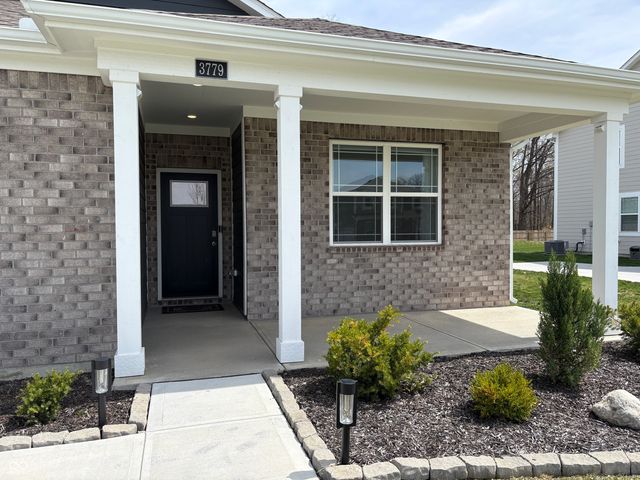 3779 S Village Row, New Palestine, IN 46163